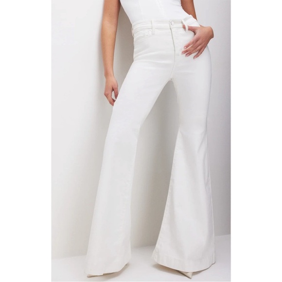 Good American Denim - GOOD AMERICAN Good Waist Super Flare Jeans Cloud White